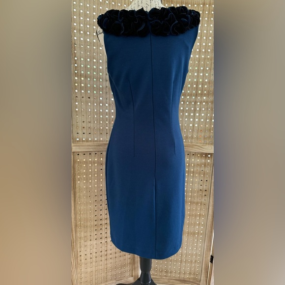 Adrienne Vittadini Size 4 Women's Sleeveless Sheath Blue Dress Ruffle Neckline - Picture 3 of 9